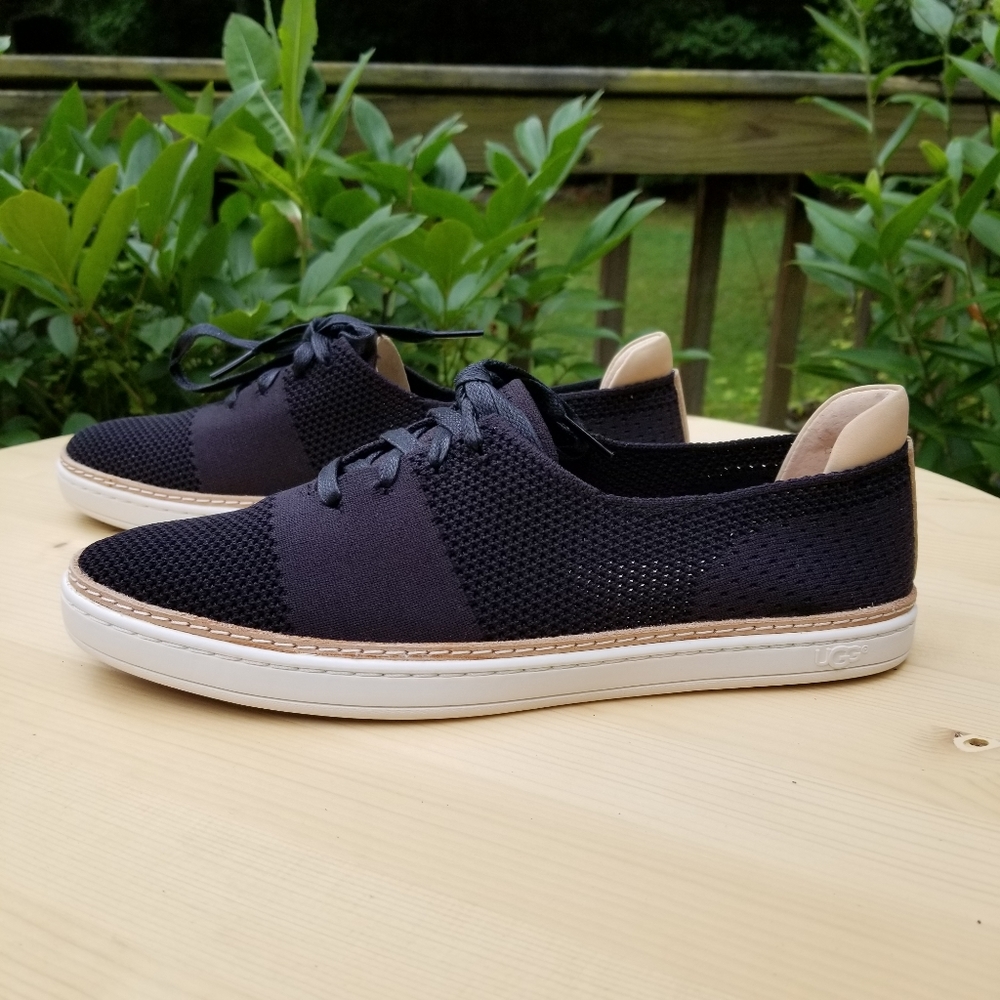 UGG size 10 sneakers new in box